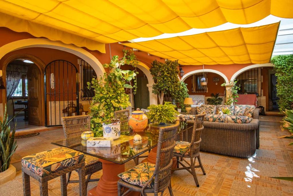 4 bed villa in Denia