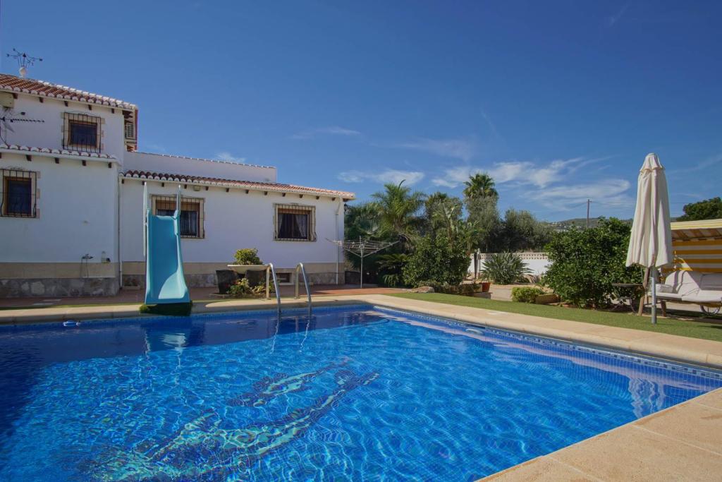 4 bed villa in Denia