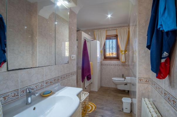 4 bed villa in Denia