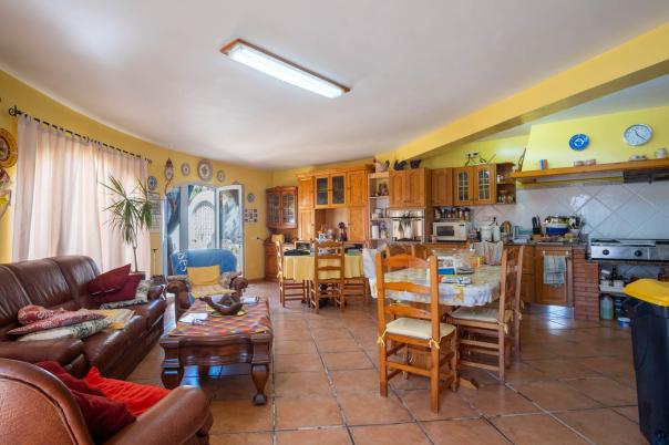 4 bed villa in Denia