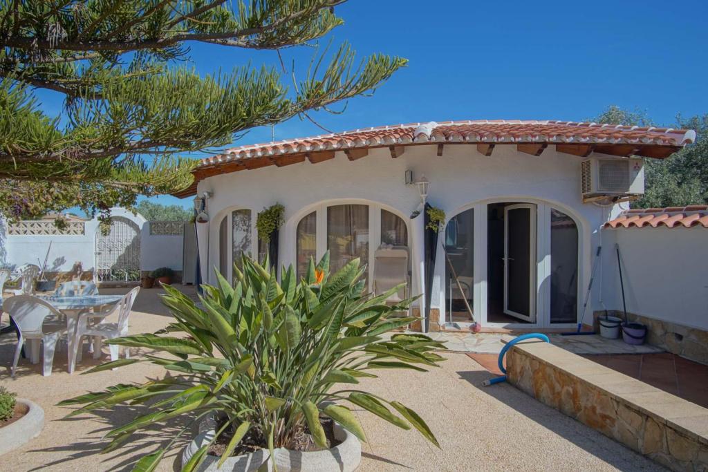 4 bed villa in Denia