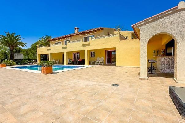 4 bed villa in Alfaz del Pi