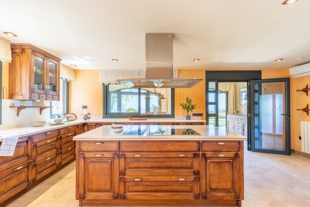 5 bed casa / chalet in Benissa