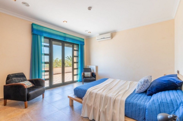 5 bed casa / chalet in Benissa