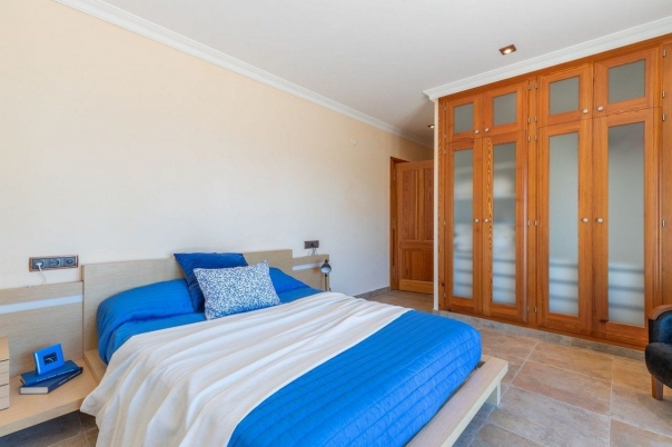 5 bed casa / chalet in Benissa