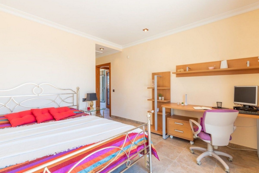 5 bed casa / chalet in Benissa
