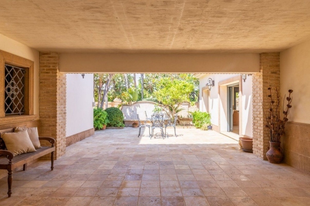 5 bed casa / chalet in Benissa