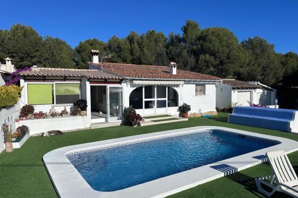 3 bed villa in Moraira