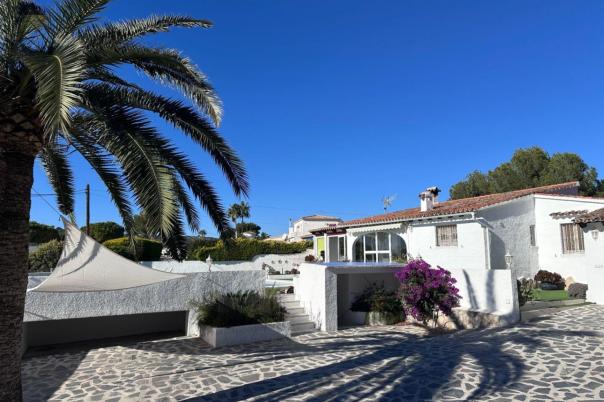 3 bed villa in Moraira