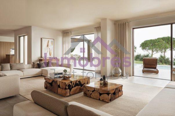 4 bed casa / chalet in Jávea