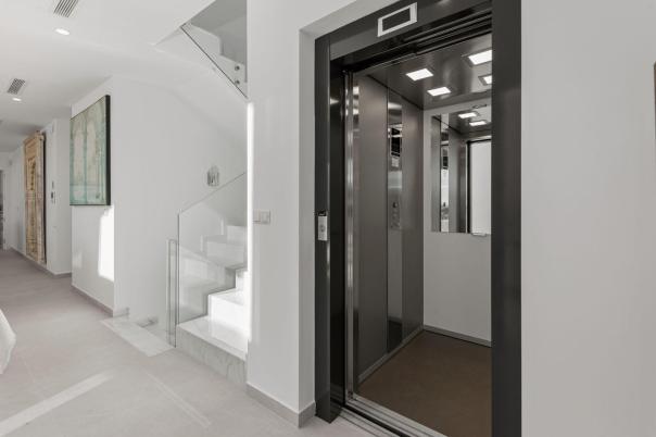 5 bed villa in Moraira