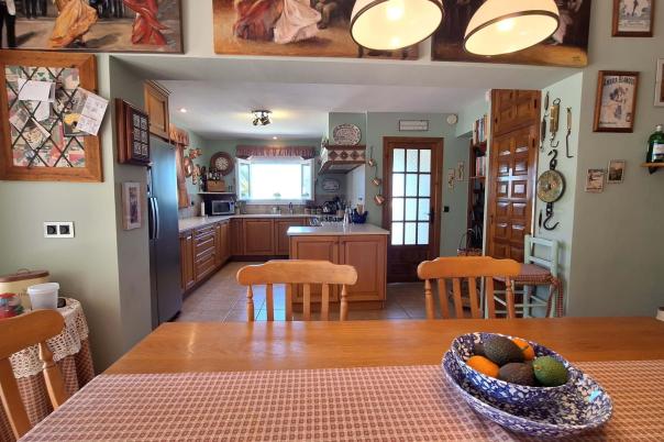 4 bed villa in Orba