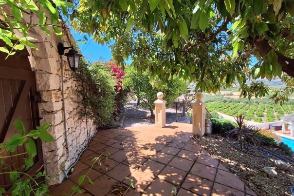 4 bed villa in Orba