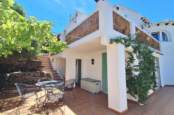 4 bed villa in Orba