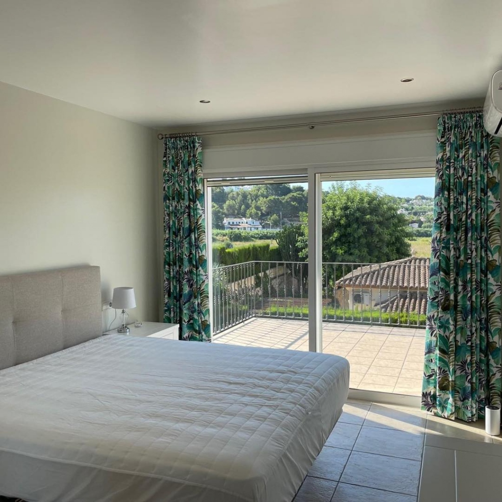 Lotus Interiors - Curtains, Blinds & Interior Design - The Art of Styling Windows
