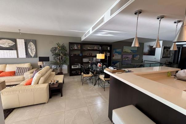 1 bed duplex apartment in Campello (el)