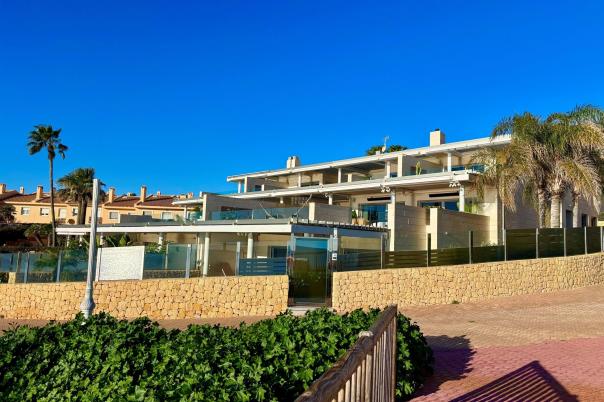 1 bed duplex apartment in Campello (el)