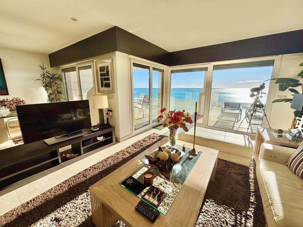 1 bed duplex apartment in Campello (el)