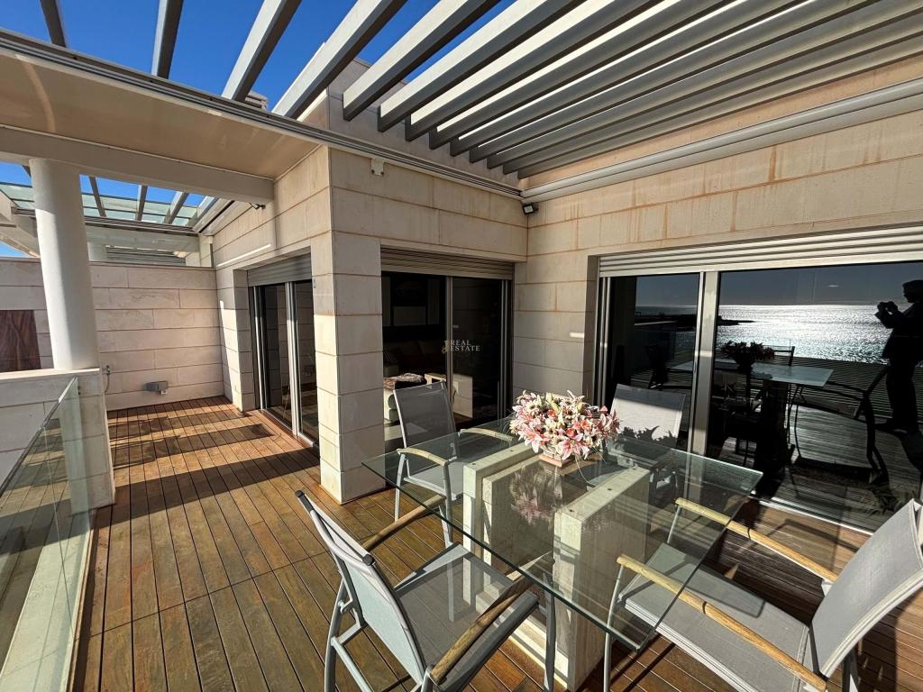 1 bed duplex apartment in Campello (el)