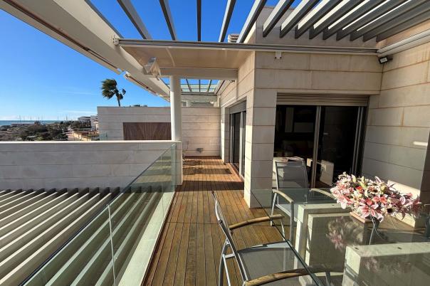 1 bed duplex apartment in Campello (el)