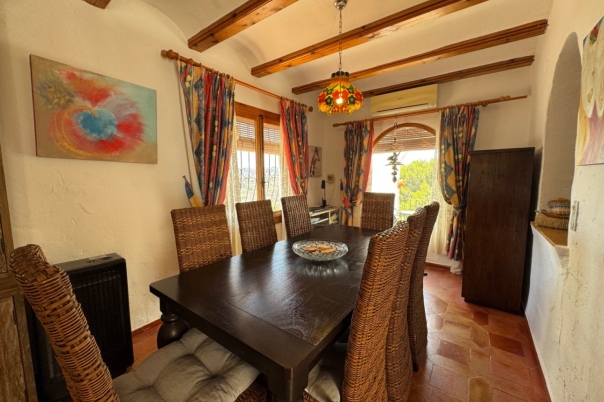 4 bed bungalow in Benitachell
