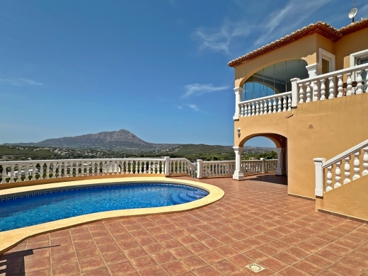 4 bed villa in Benitachell