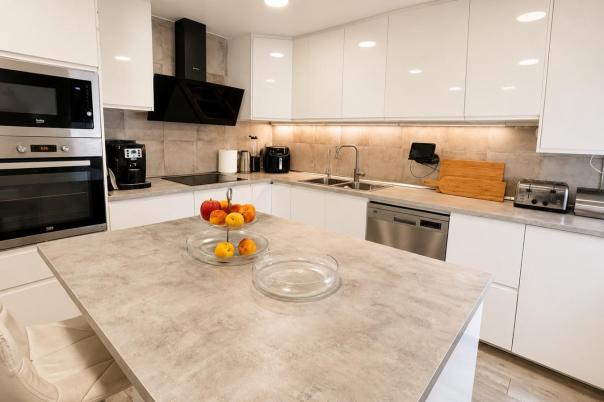 4 bed apartments - flats in Altea
