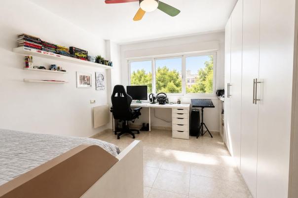 4 bed apartments - flats in Altea