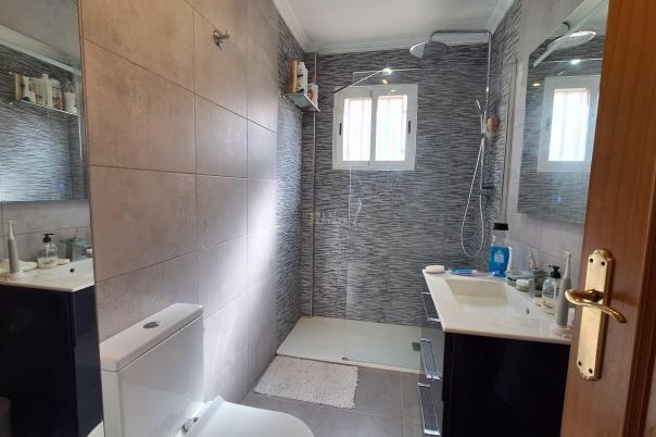 3 bed villa in Polop