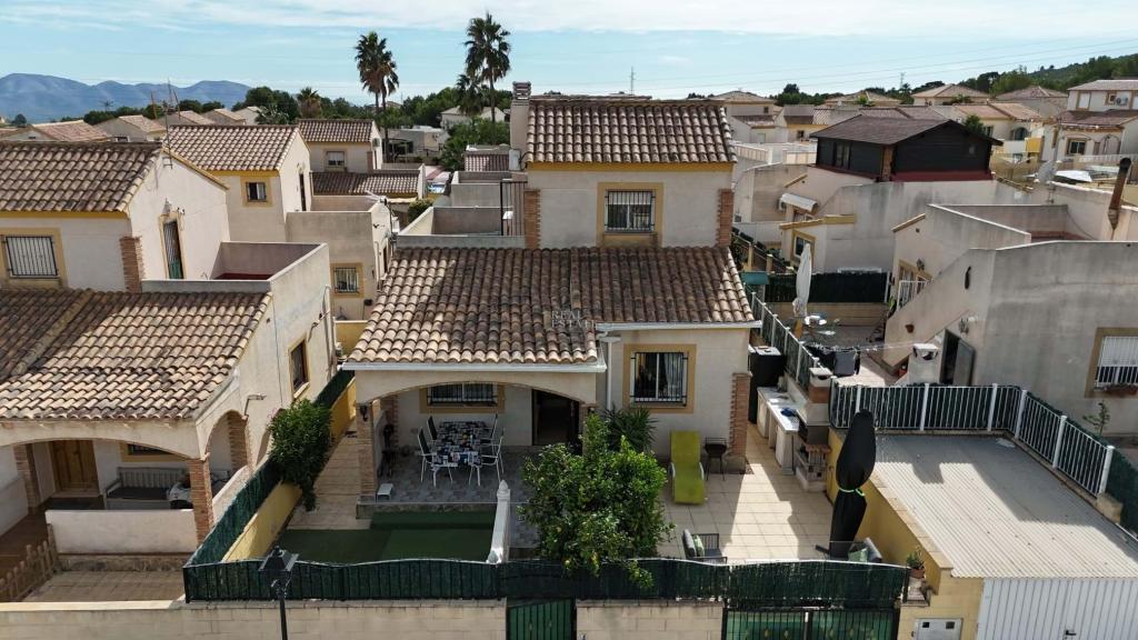 3 bed villa in Polop