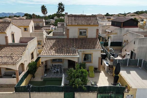 3 bed villa in Polop