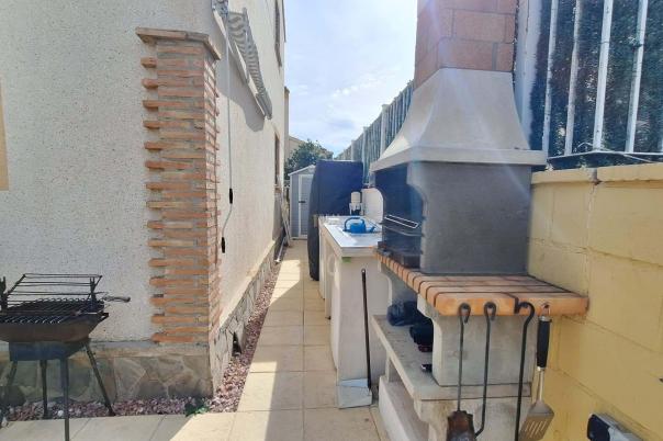 3 bed villa in Polop