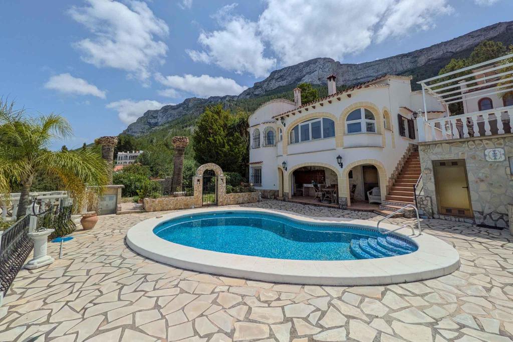 3 bed villa in Denia