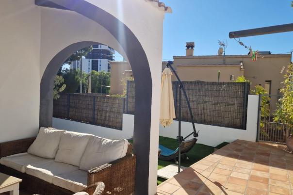 5 bed villas in Calpe / Calp