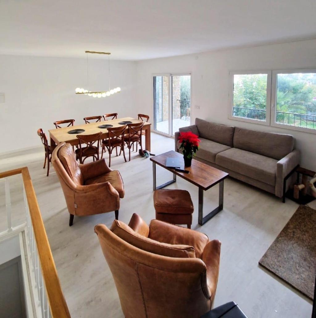 5 bed villas in Calpe / Calp