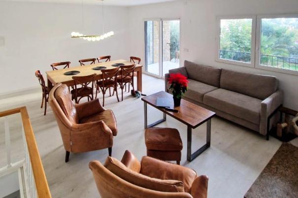 5 bed villas in Calpe / Calp