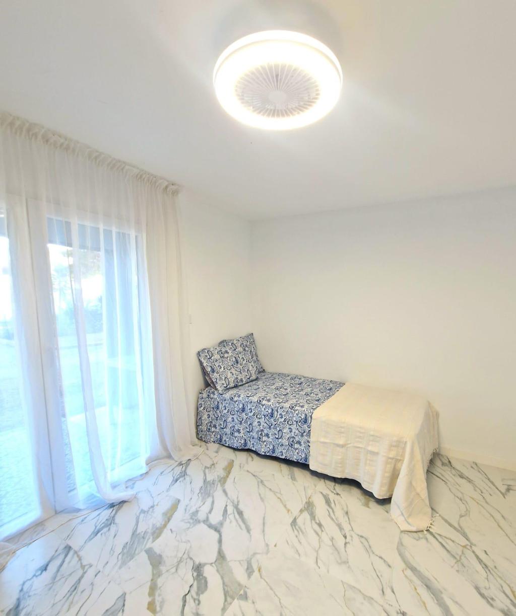 5 bed villas in Calpe / Calp