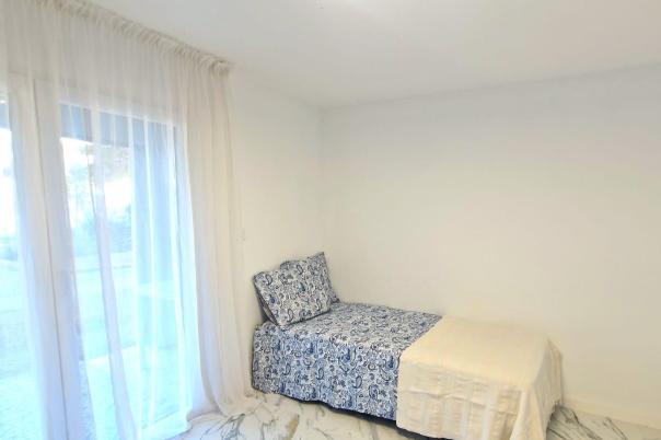 5 bed villas in Calpe / Calp