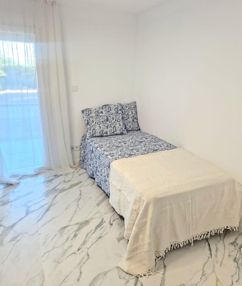 5 bed villas in Calpe / Calp