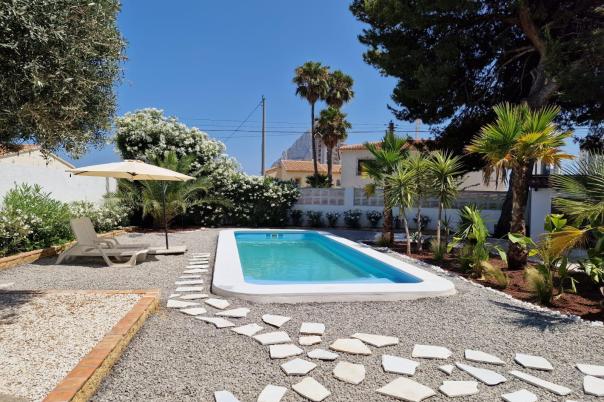 5 bed villas in Calpe / Calp