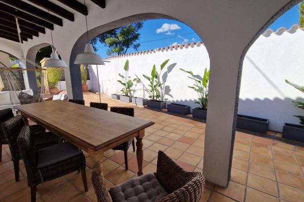 5 bed villas in Calpe / Calp
