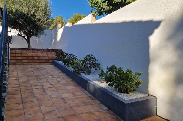 5 bed villas in Calpe / Calp