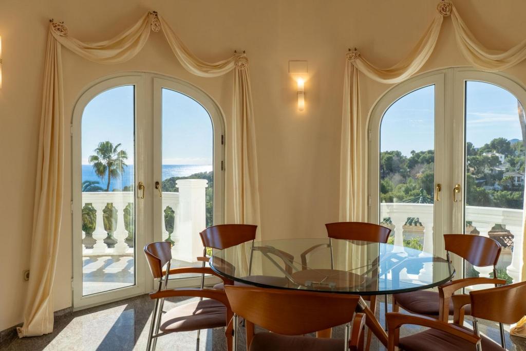 5 bed villa in Benissa