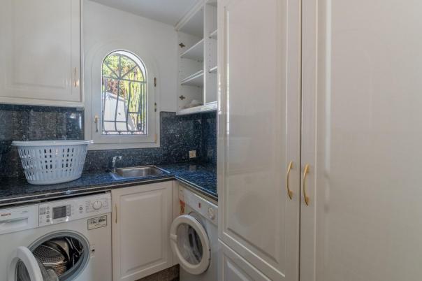 5 bed villa in Benissa