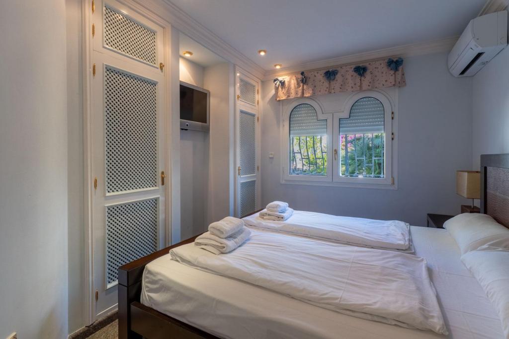 5 bed villa in Benissa