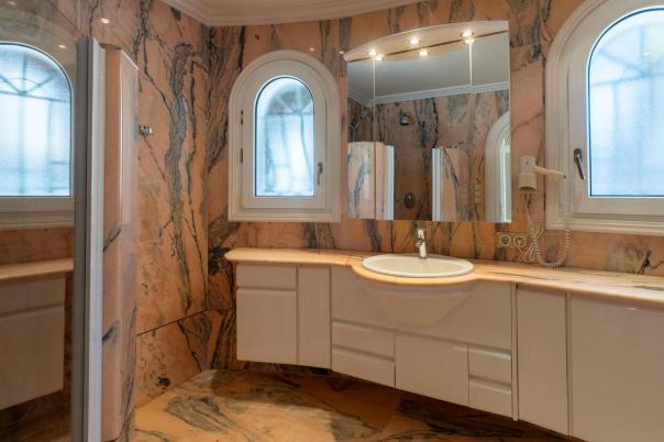 5 bed villa in Benissa