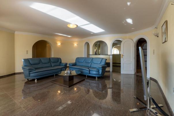 5 bed villa in Benissa