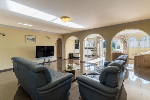 5 bed villa in Benissa