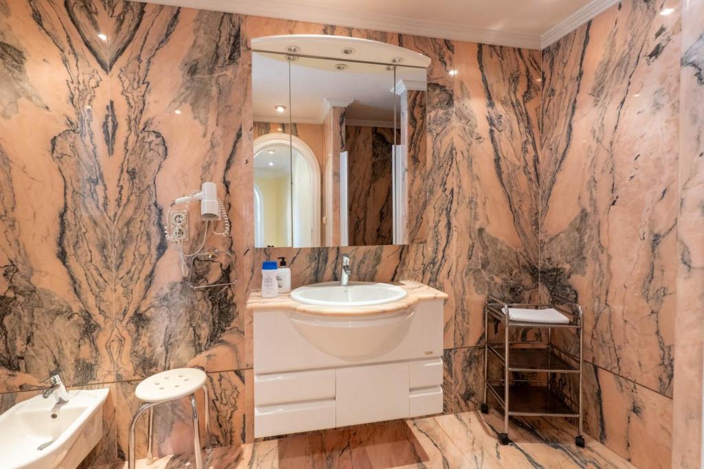 5 bed villa in Benissa