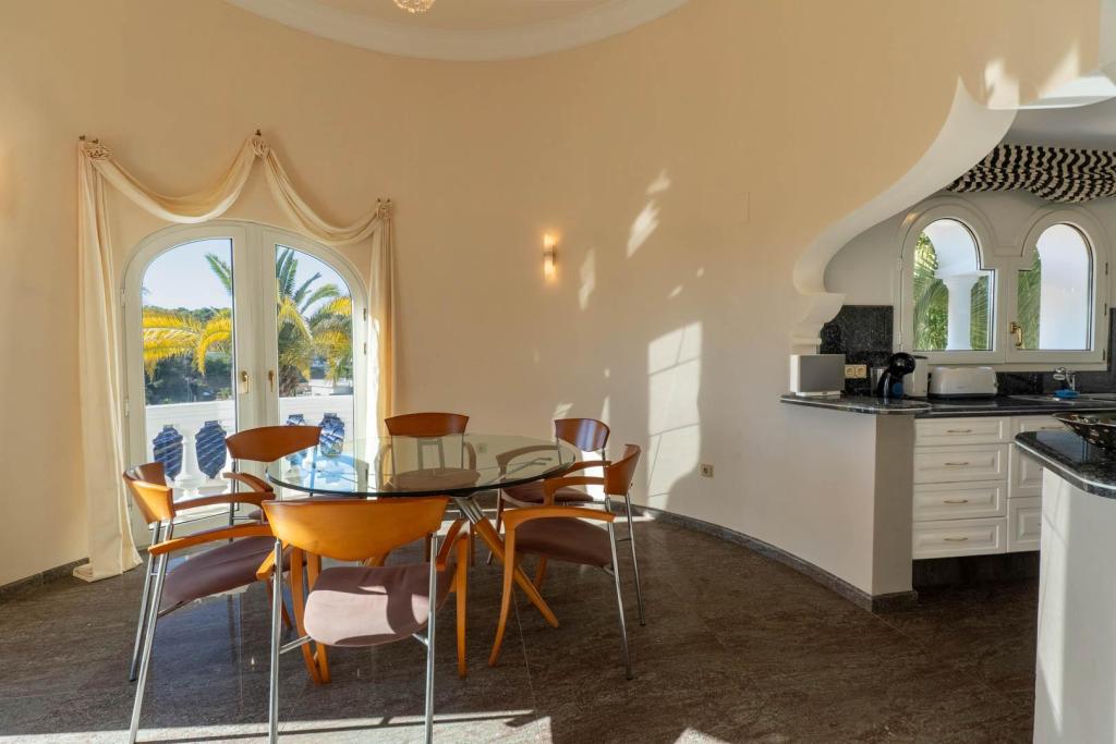 5 bed villa in Benissa